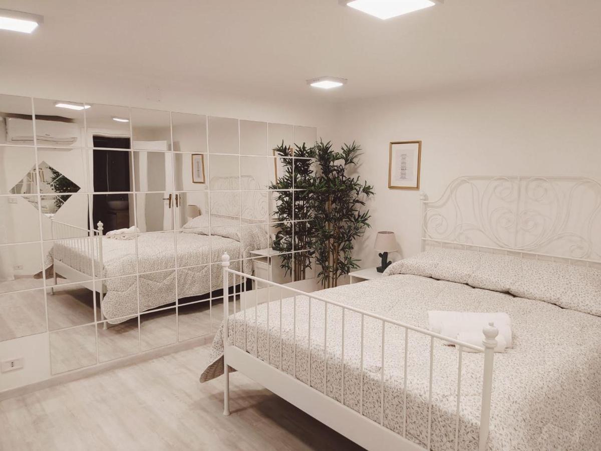 Interno25 Taranto Exterior foto