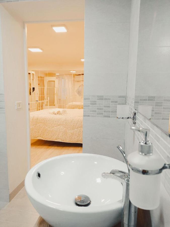 Interno25 Taranto Exterior foto